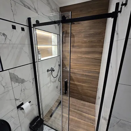 M アパート リヴノ