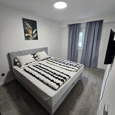 M アパート リヴノ