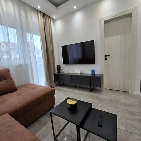 M アパート リヴノ